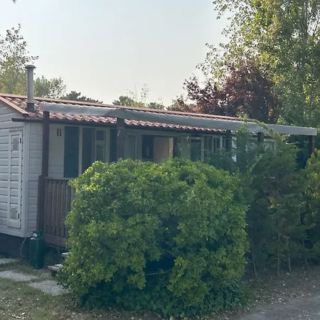 Holiday home Adriacamp Mobile Homes Rosepineta *